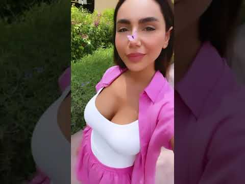 شمس الملا في ظهور مغري و جذاب