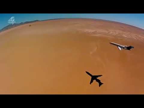 تجربة مثيرة عبر اسقاط طائرة بوينغ حقيقية في صحراء المكسيك