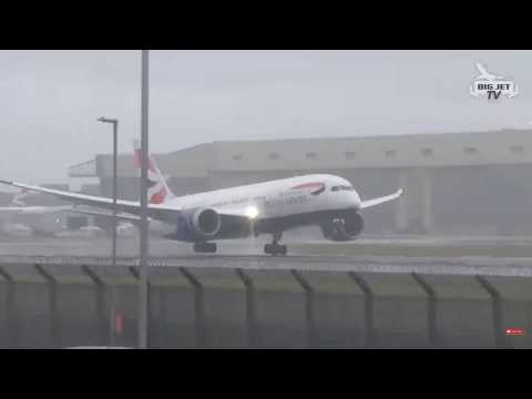 British Airways Boeing 787 Dreamliner touch-&-go at London Heathrow