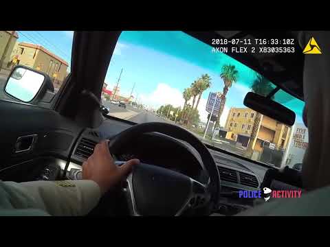 مطاردة شرطة تشبة المطاردات في لعبة "جي تي اي" إطلاق نار من النافذة الأمامية ومقتل المجرمين