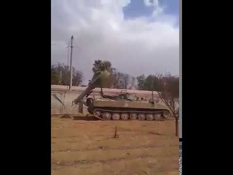 لحظة استهداف الكاسحة UR-77 تحصينات المجموعات الارهابية بالغوطة الشرقية