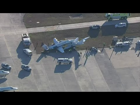 VIDEO:  Two small planes collide at San Antonio International Airport