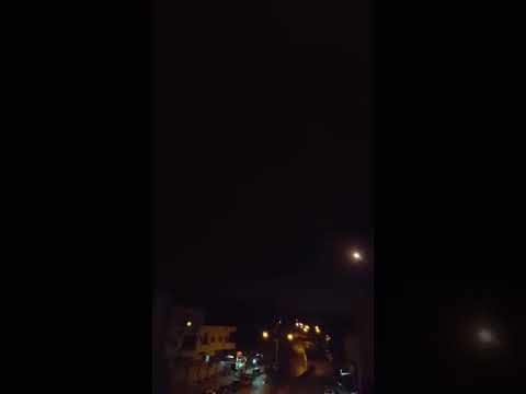 لحظة اطلاق الدفاعات الجوية السورية صواريخ باتجاه اهداف معادية