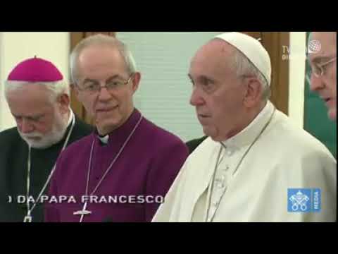 Pope kisses the feet of South Sudan leaders