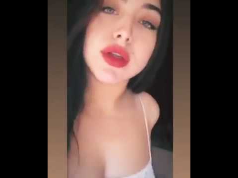 هيا مرعشلي تستفز المتابعين بـ ملابس " بيبي دول " .