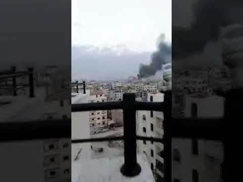 لحظة استهداف مدينة ادلب بغارات حربية روسية 13-3-2019
