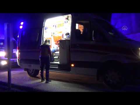 إصابة 14 لاجئًا سوريًا بحادث سير وسط تركيا