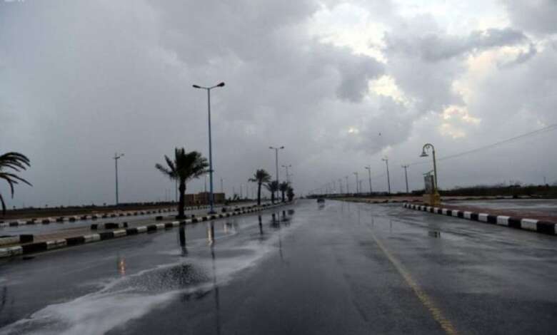 أجواء قطبية باردة وتوقعات بهطول زخات ثلجية على هذه المناطق.. طقس السعودية اليوم