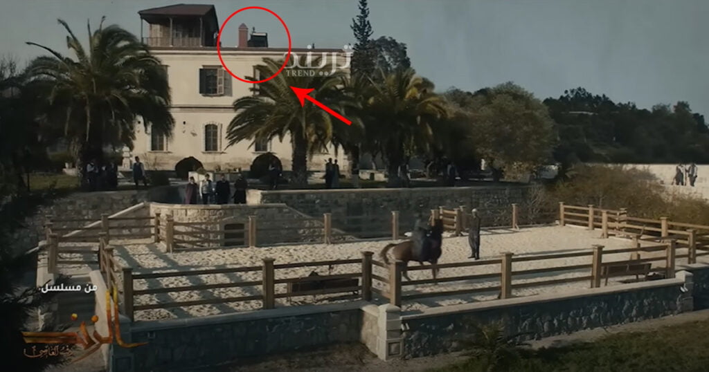 لوح طاقة شمسية في مسلسل الزند